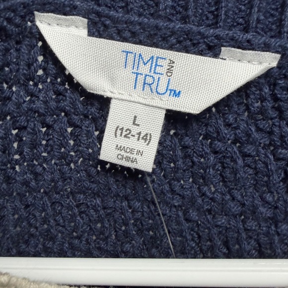 Time and Tru Flutter Sleeve Sweater Set 2PK L Navy Beige Contrast Trim - Picture 6 of 11